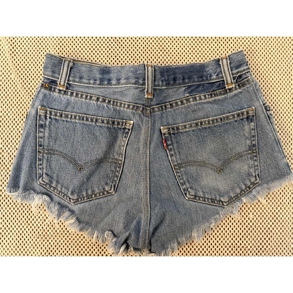 VTG Levis Cutoff Jean Shorts S Cheeky Raw Hem DIY Shortie Boho Festival Beach - Picture 8 of 12